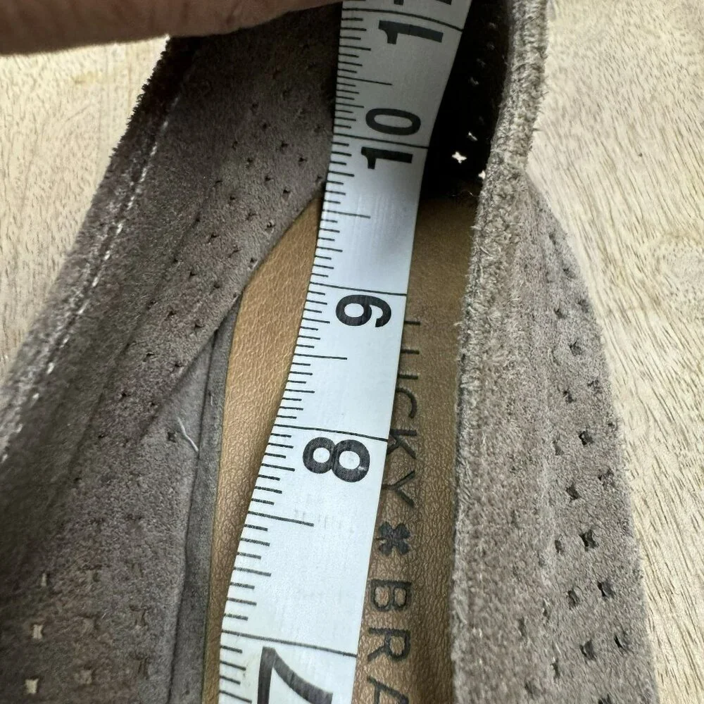 Lucky Brand Carthy Perforated Suede‎ Slip-On Loafers Womens Size 8.5 Taupe